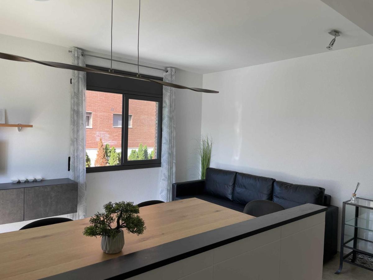 Solarium Con Terraza A 5 Minutos De La Playa Apartment Girona Luaran gambar