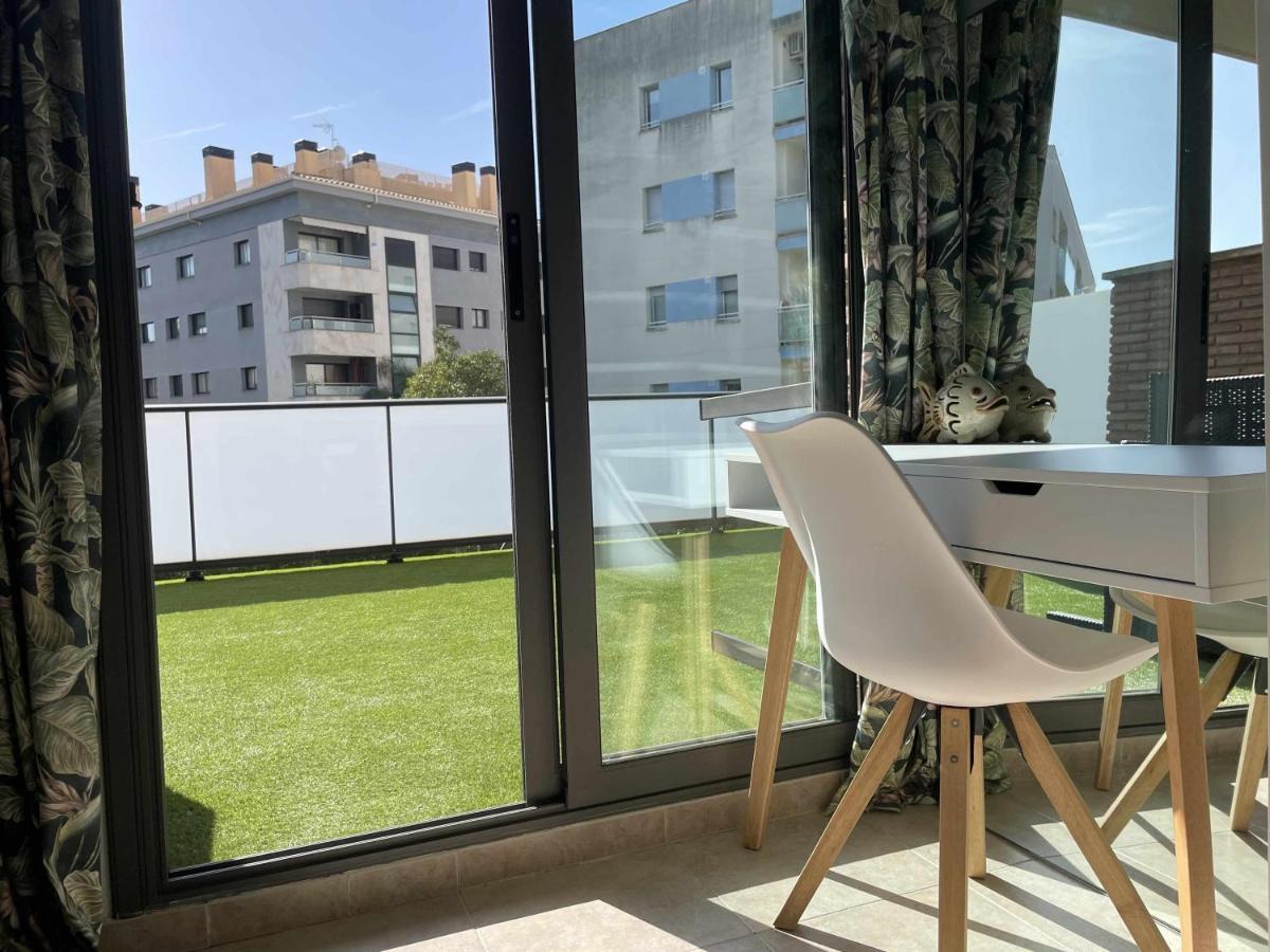 Solarium Con Terraza A 5 Minutos De La Playa Apartment Girona Luaran gambar