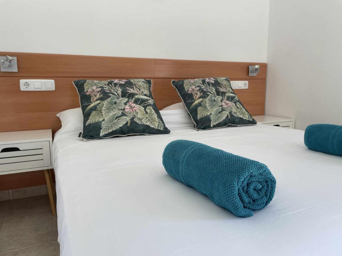 Solarium Con Terraza A 5 Minutos De La Playa Apartment Girona Luaran gambar